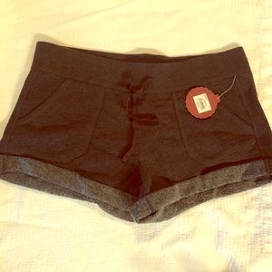 New EV SO fleece short